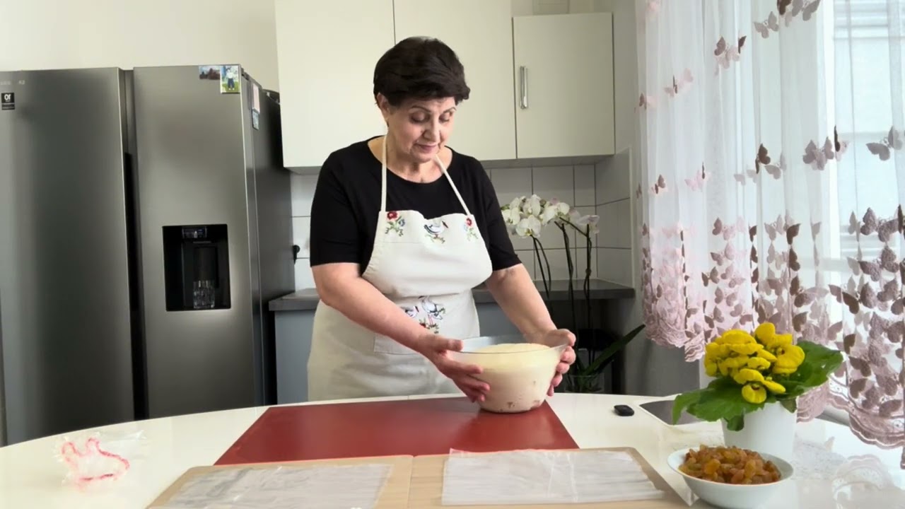 Չամիչով բուլկի 🍇Булочка с изюмом 