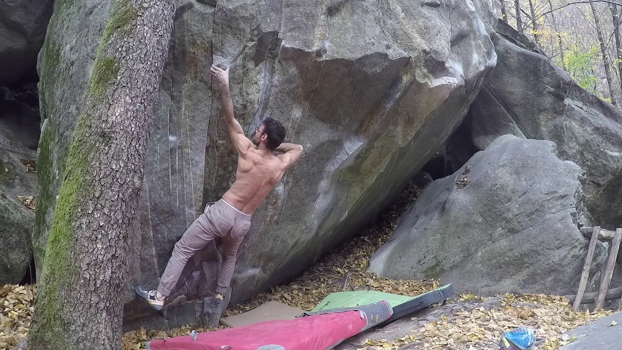 Marilyn Monroe, Brione Bouldering