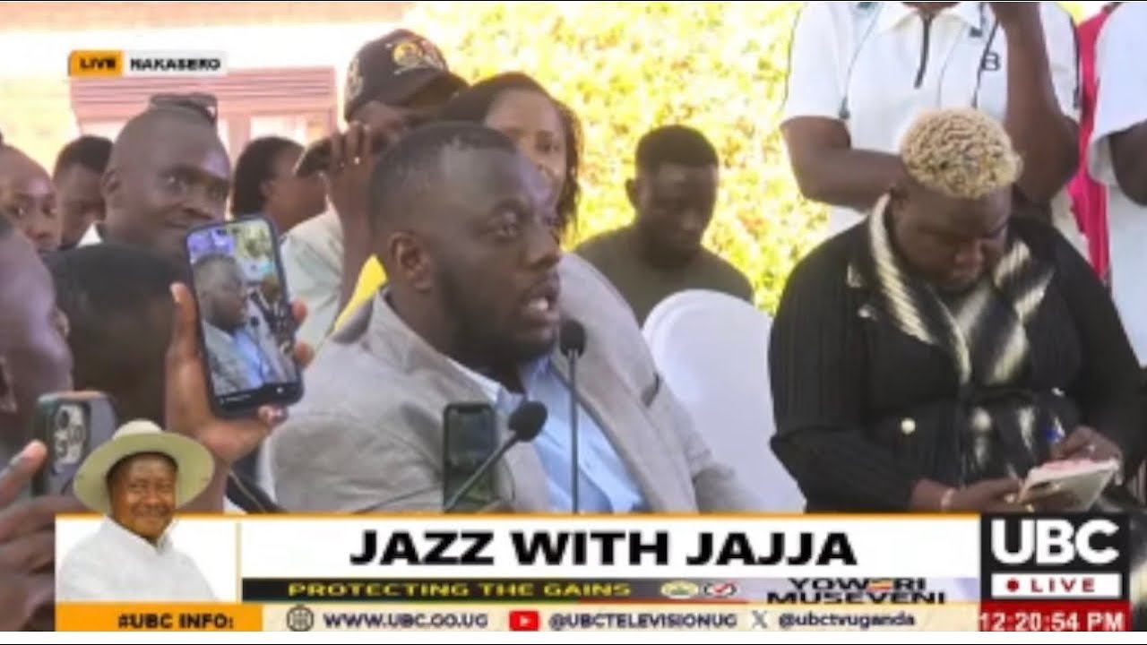 Kasuku Live akubye President Museveni Oluseke nga omubuza ekibuzo mu Jazz with Jajja mu State House 