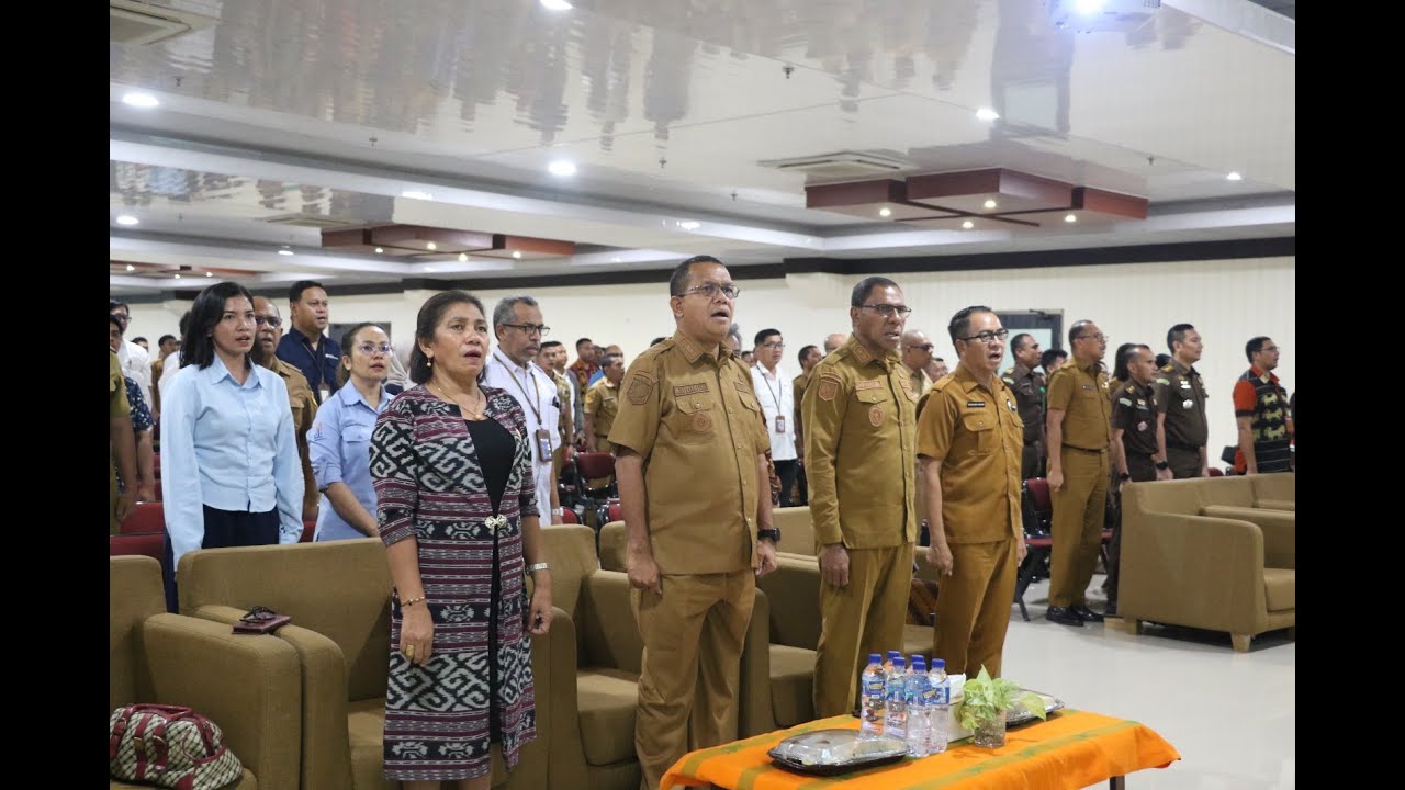 Gubernur NTT, Melki Laka Lena dengan resmi membuka kegiatan Rapat Kerja Jasa Konstruksi Provinsi NTT