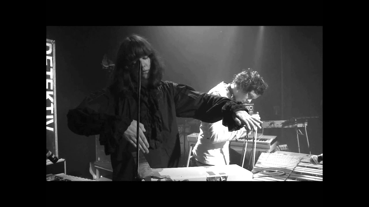 Detektivbyrån - Monster [Live in Stockholm]