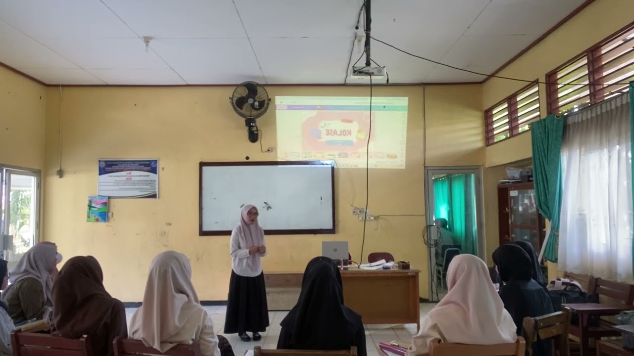MICROTEACHING PERTEMUAN PERTAMA (SENI RUPA- KOLASE)