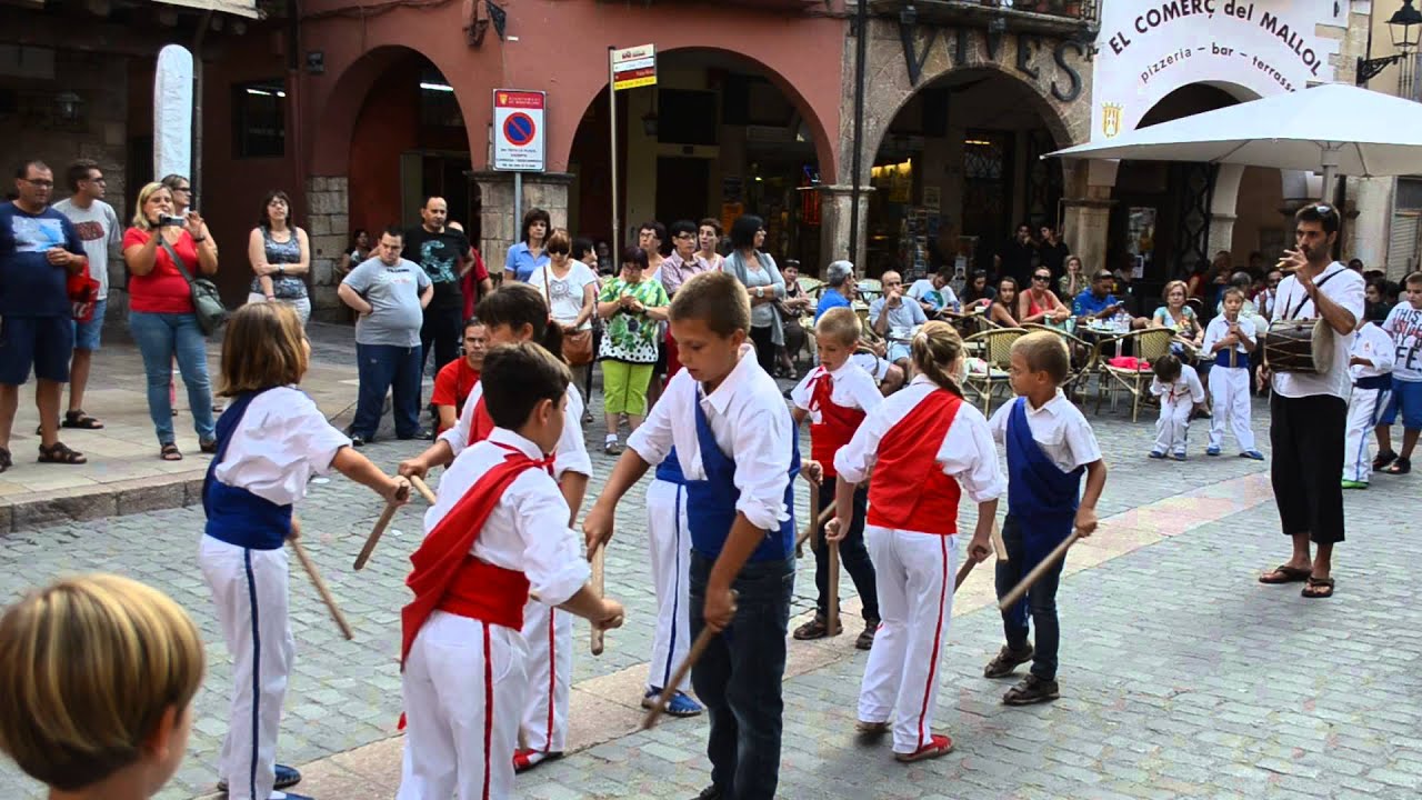 Ball de bastons de cambrils