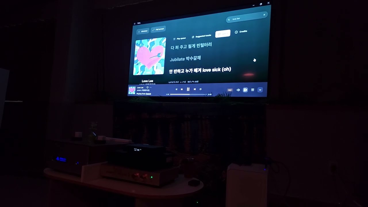 Akmu  love lee
