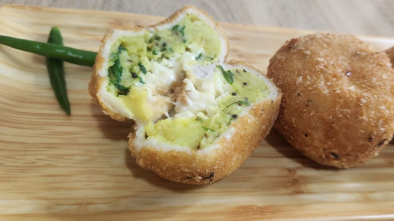 Crunchy Cheese Bread Vada Recipe | Crispy & Cheesy Street Style Snack | 