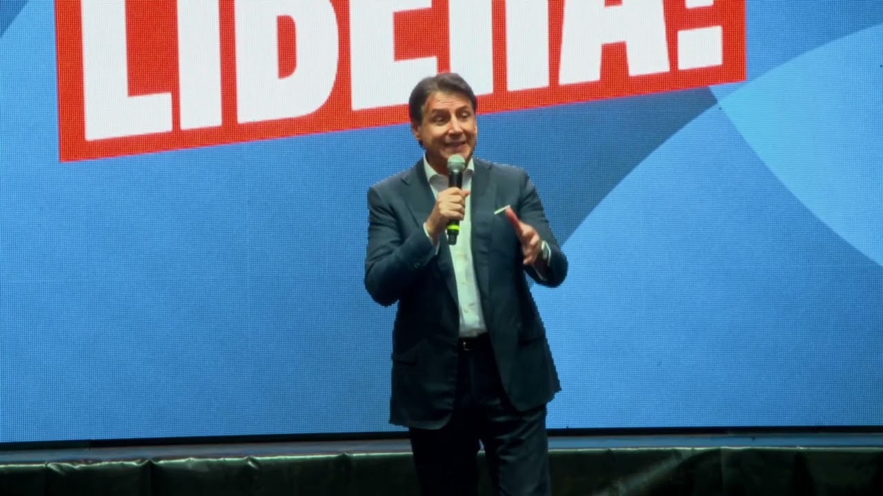 Viva la stampa libera! In piazza a fianco di Sigfrido Ranucci e del giornalismo libero | 21/10/2025