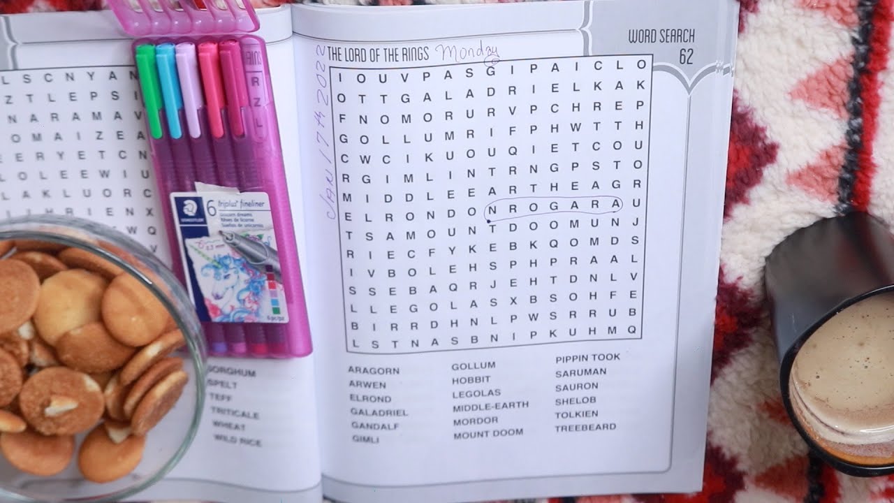 LORD OF THE RINGS WORD SEARCH NILLA WAFERS ASMR EATING SOUNDS