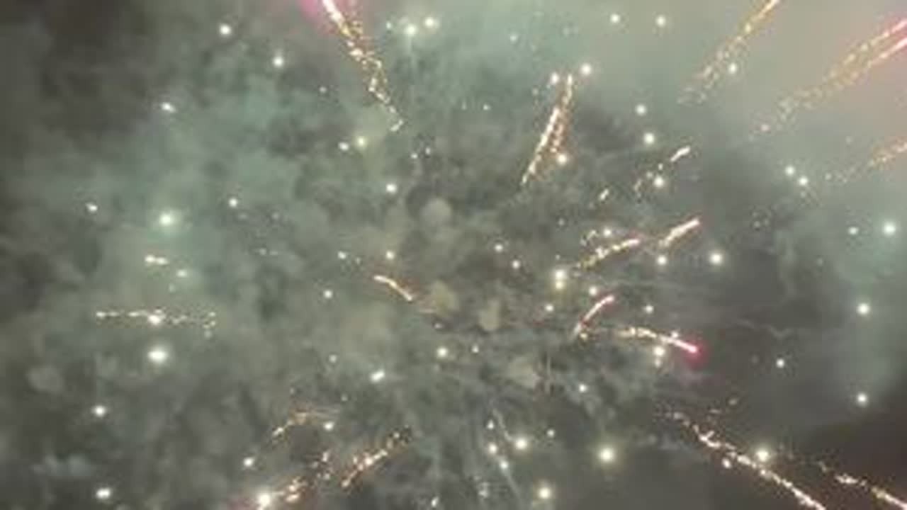 今夜的烟花我替你看了-
