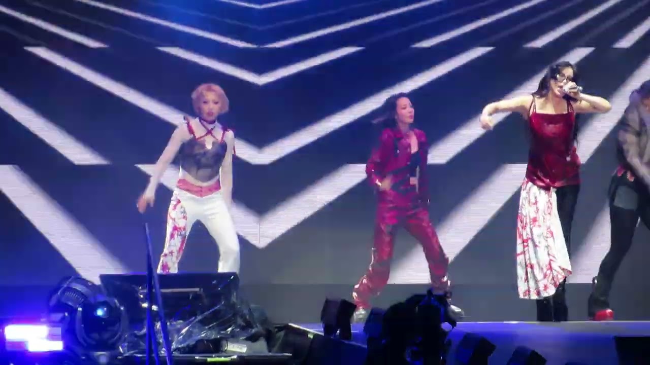 4K 250201 2NE1 Welcome Back Concert Tour in Kuala Lumpur Malaysia - CANT NOBODY
