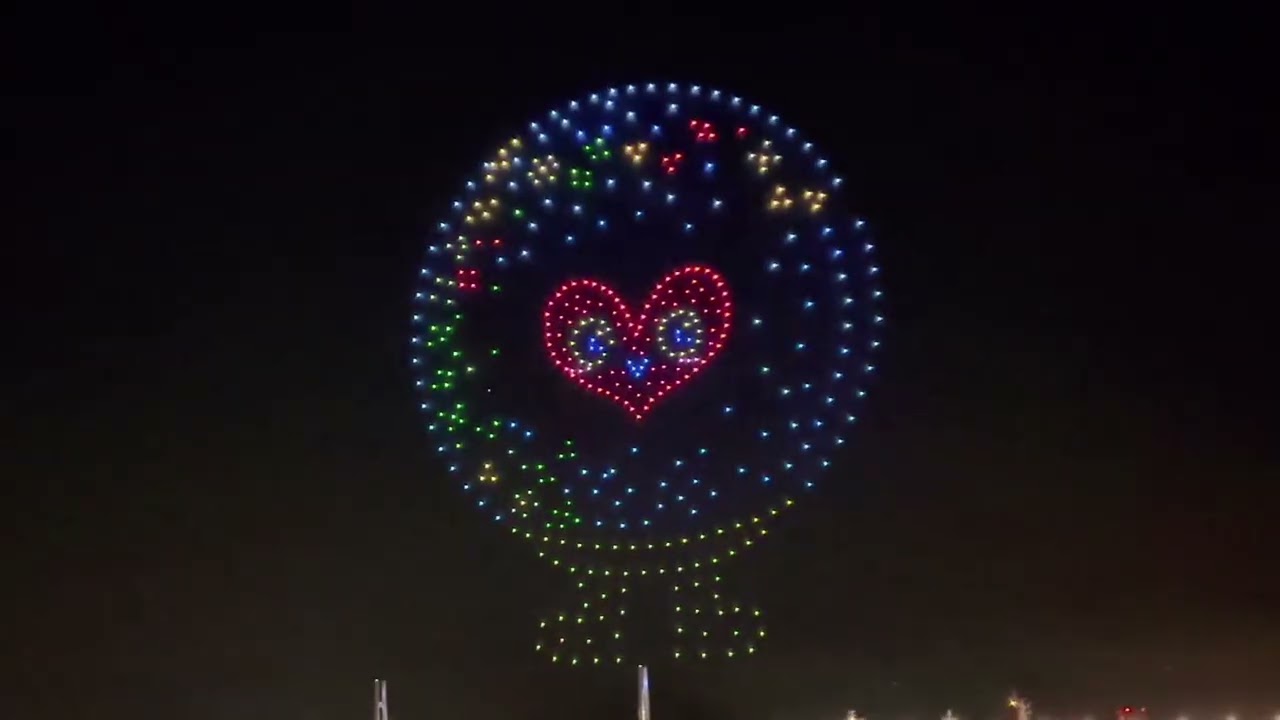 3月5日にドローンショーが行われていました。令和８年３月19 日に、GREEN×EXPO 2027（2027 年国際園芸博覧会）の開催１年前を迎えます。