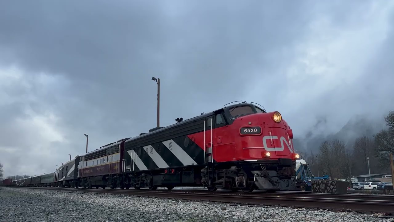 WCXX 6520 Leads the 2025 Polar Express in Squamish BC