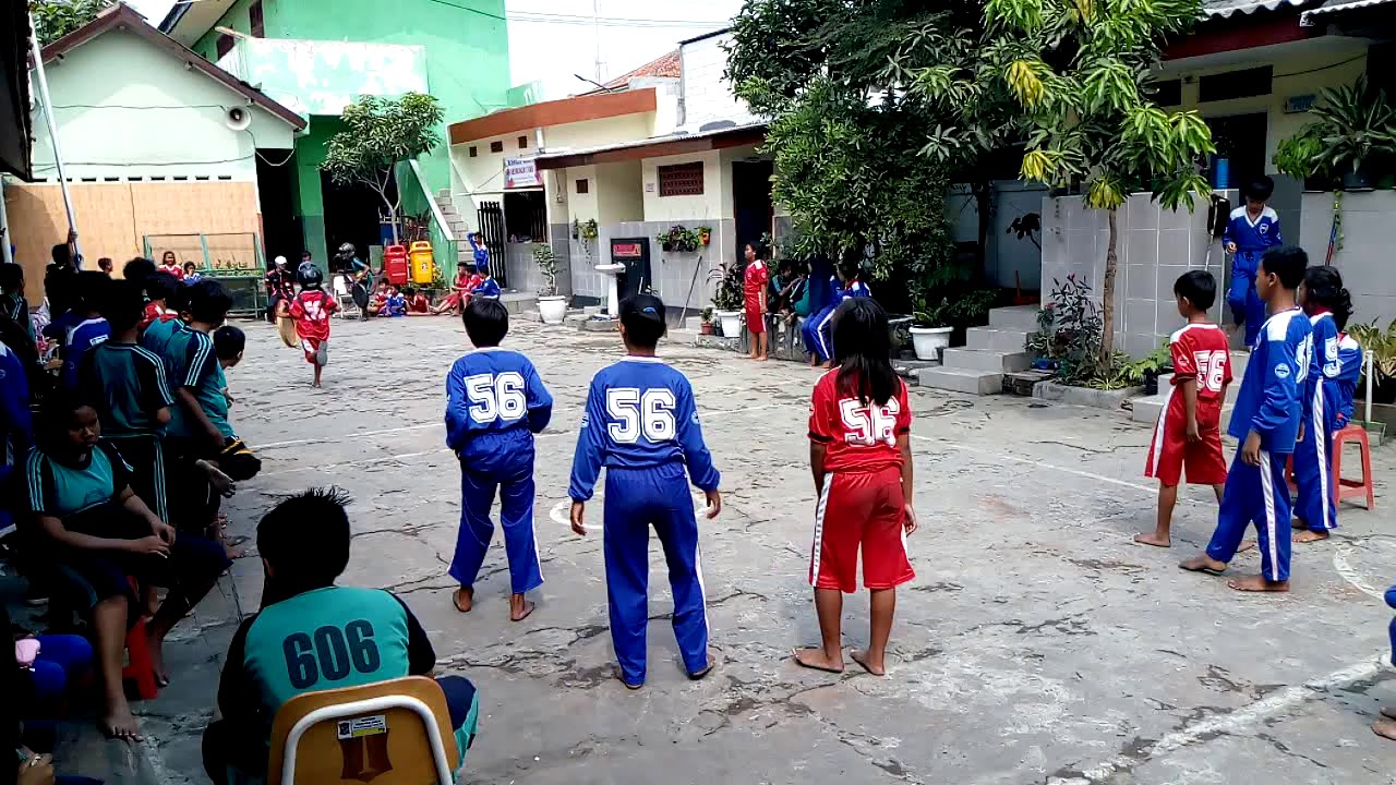 LOMBA SURABAYA KEBANJIRAN
