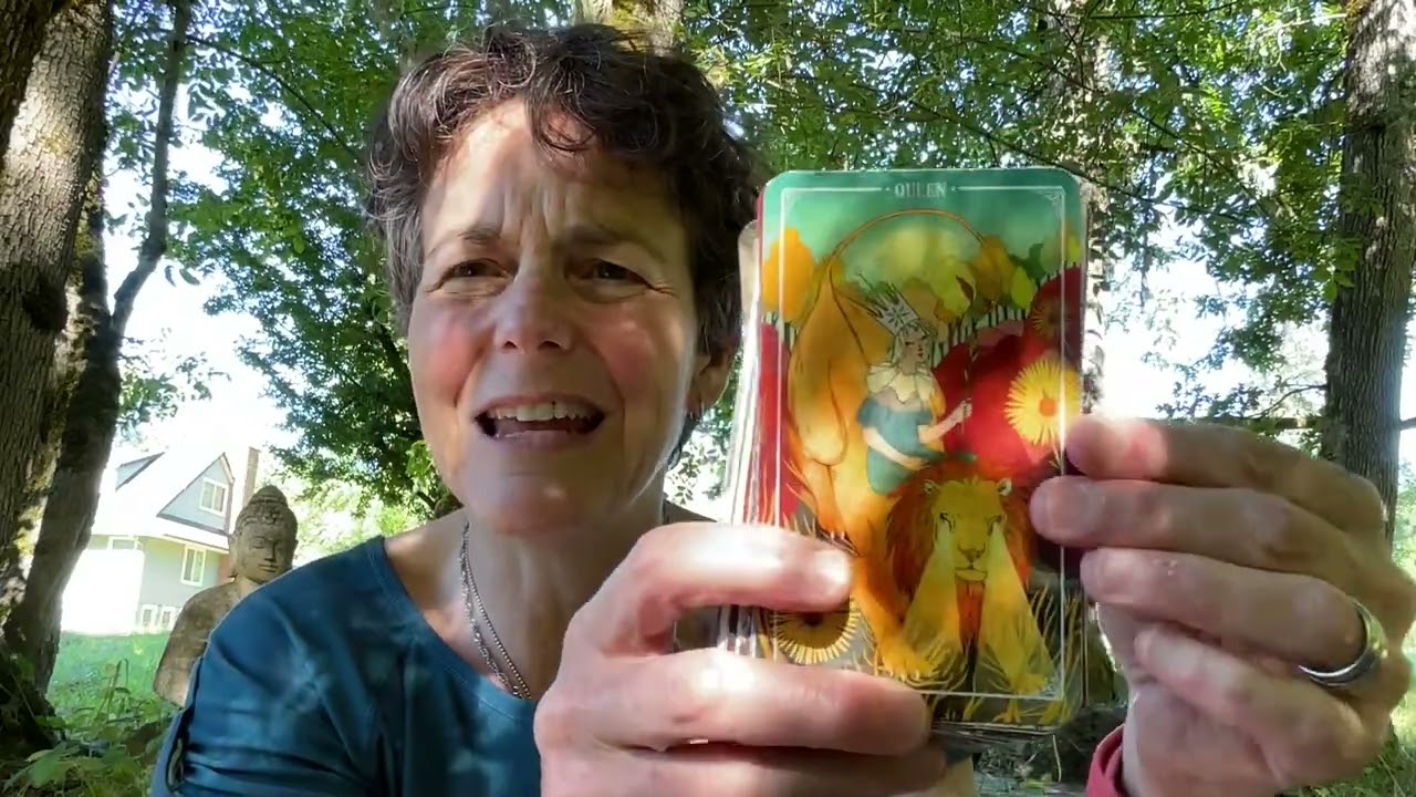 Unboxing the *Indie* Ostara Tarot (2015) - My Unicorn Deck
