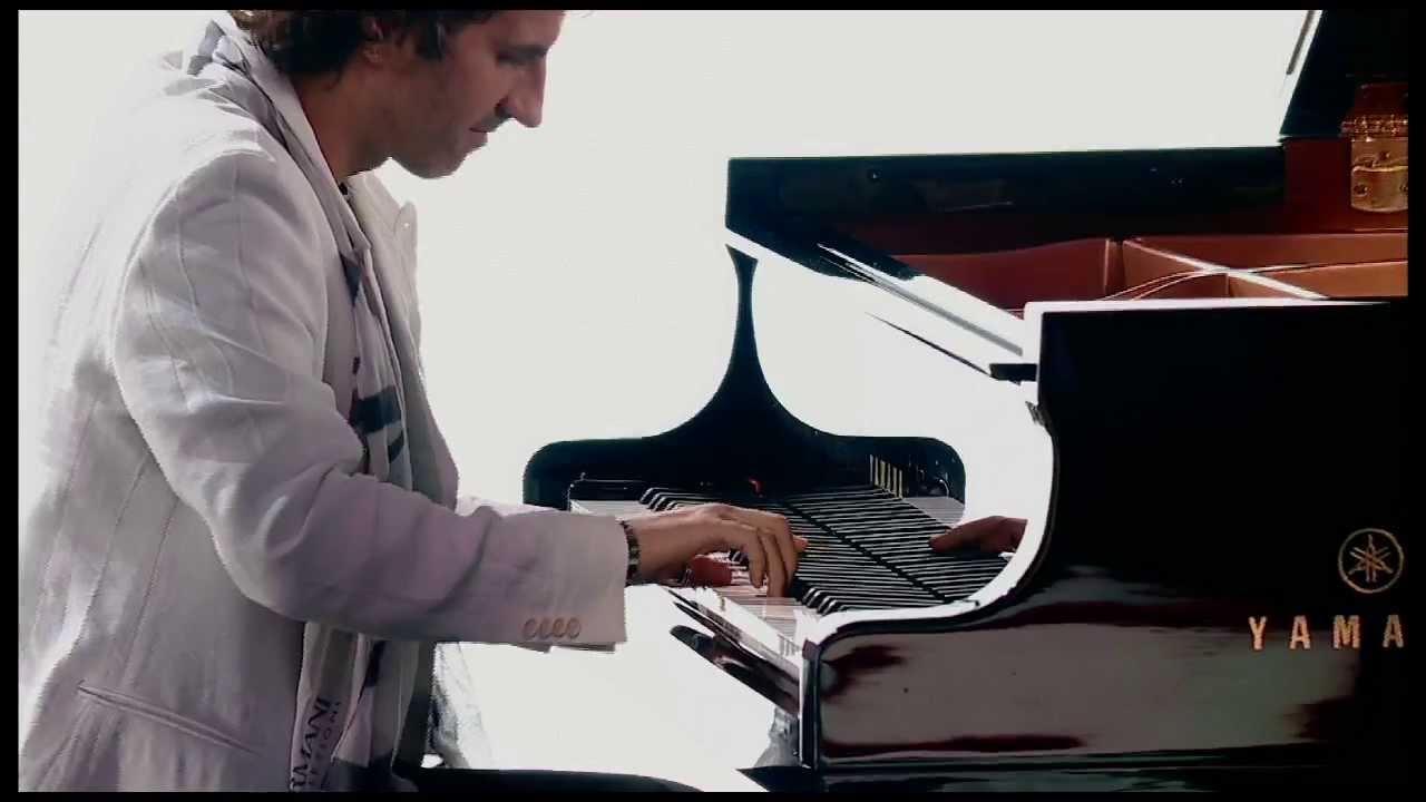 Stephan Moccio Performs October