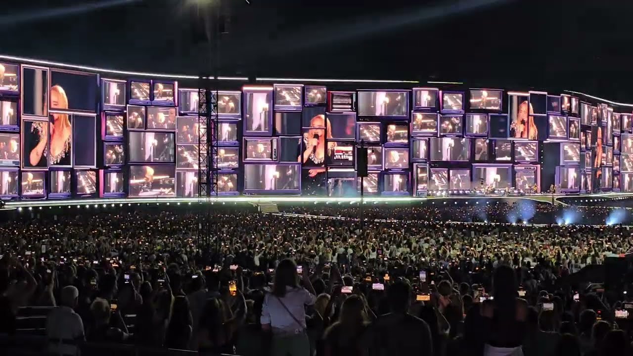 Adele - Rolling In The Deep - Live in Munich 10 August 2024