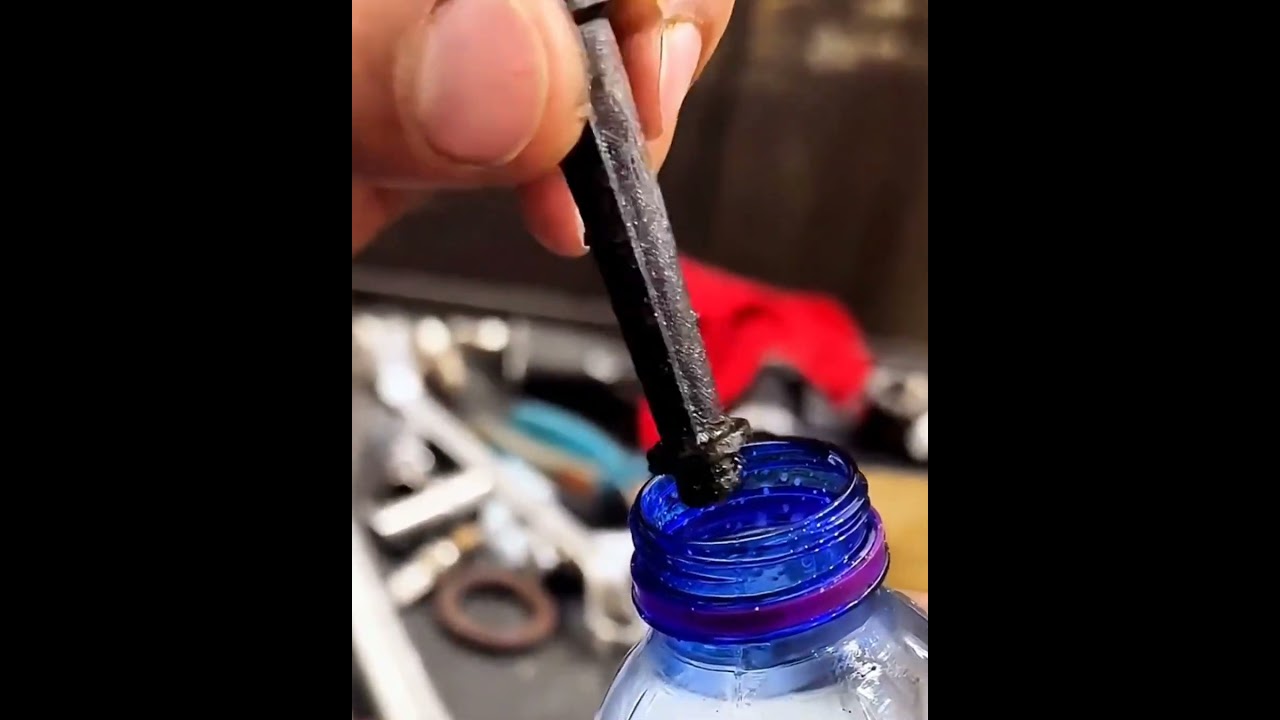 VVT oil passage filter cleaning. #automaintenance #car maintenance and repair
