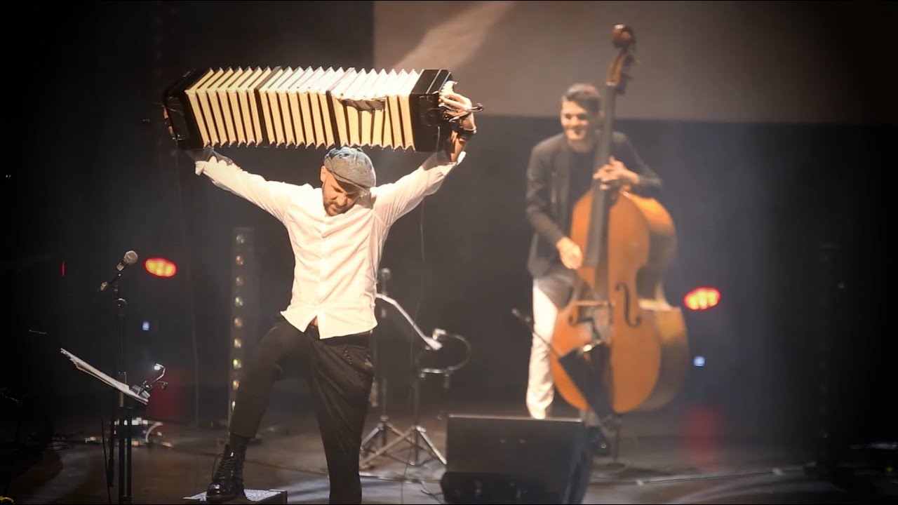 Bandonegro- Vayamos al diablo by A. Piazzolla ( Live at Artis Hall)