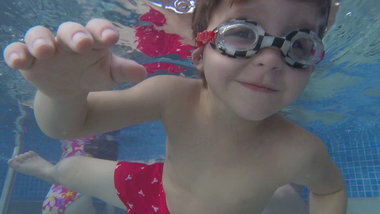 GoPro - Kids Hot Tub with Glass Bottom