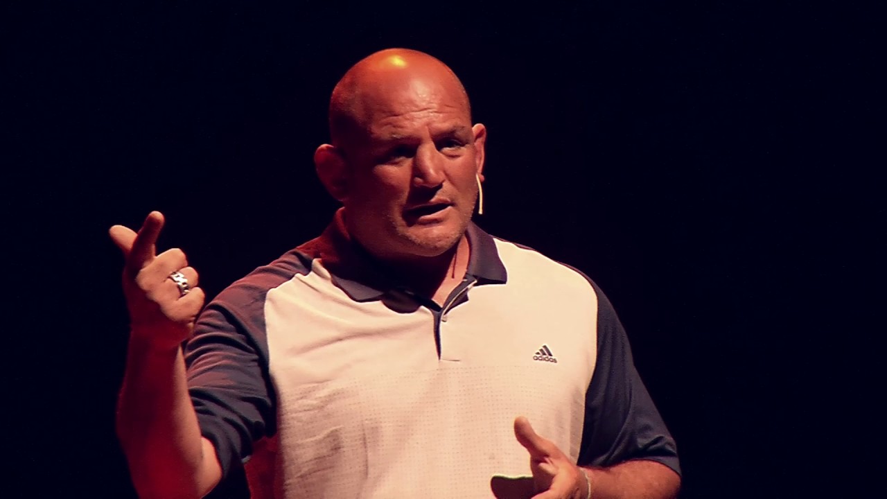 Nadie es insensible a las caricias | Juan Manuel Aiello | TEDxMarDelPlata