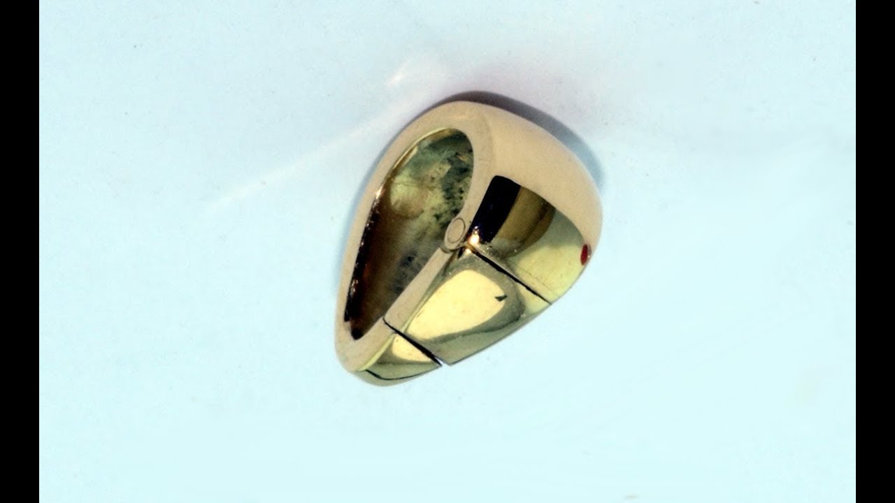 Yellow gold hinged necklace enhancer