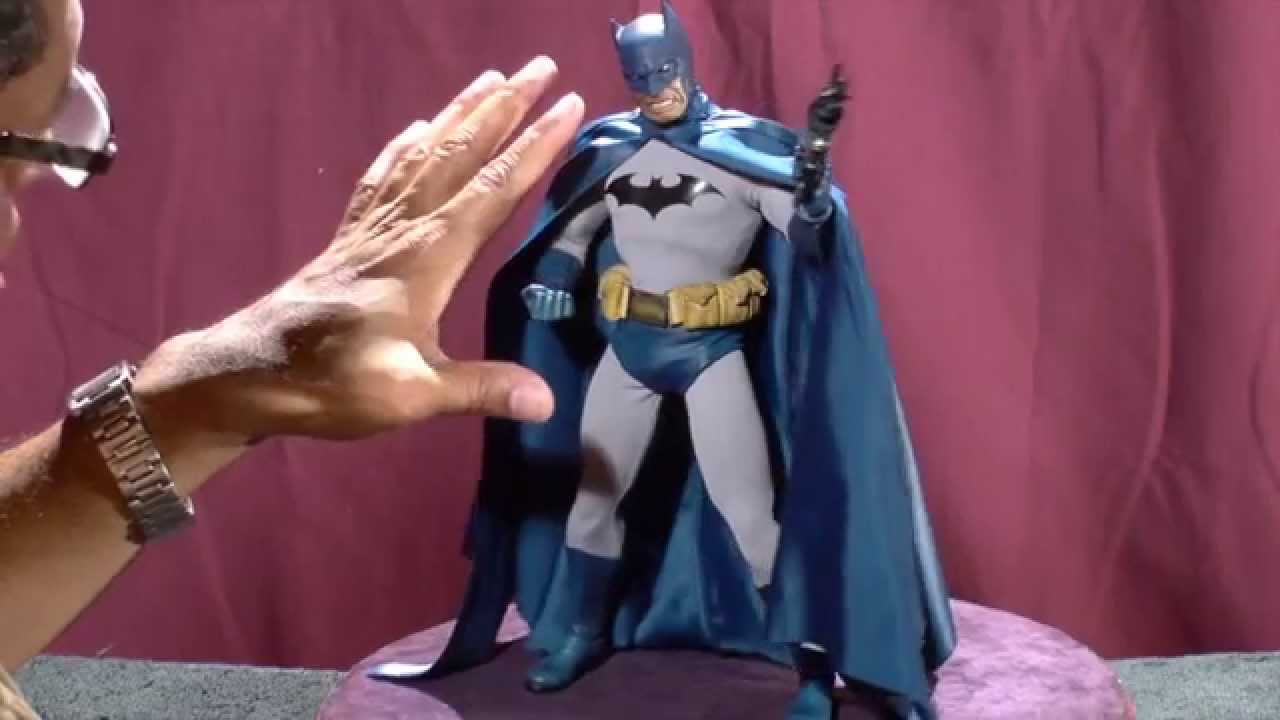 Batman/Sideshow 1/6 Scale 12 inch Action figure review.