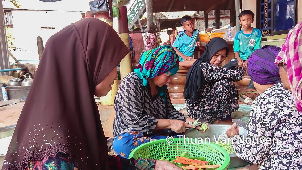 Cambodia || Muslim Village life (Ep3) || Tboung Khmum Province