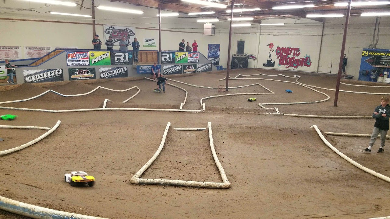 2wd sct club racing @Coyote hobbies 10/23/21