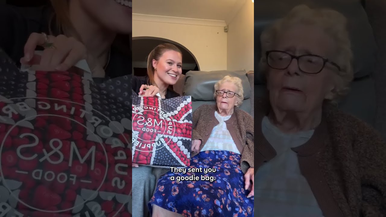SURPRISING nan with Christmas treats 🥰
