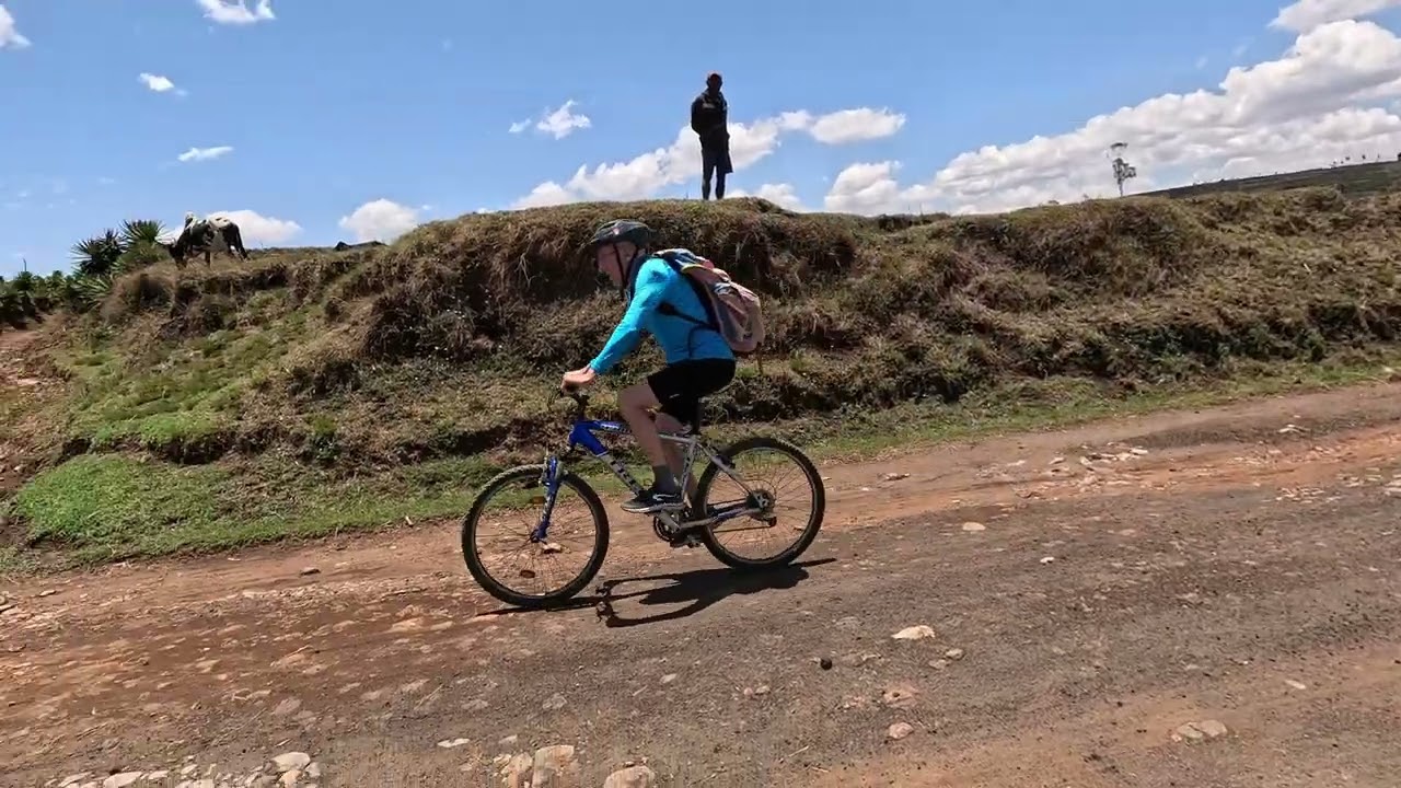 balade à vélo au milieu des rizières à Madagascar