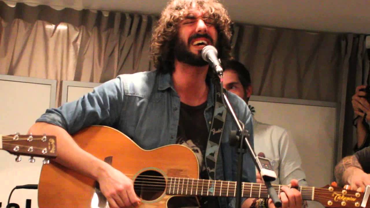 IZAL- La Mujer de Verde (Acústico presentación SanSan Festival -Madrid 25/03/2014)