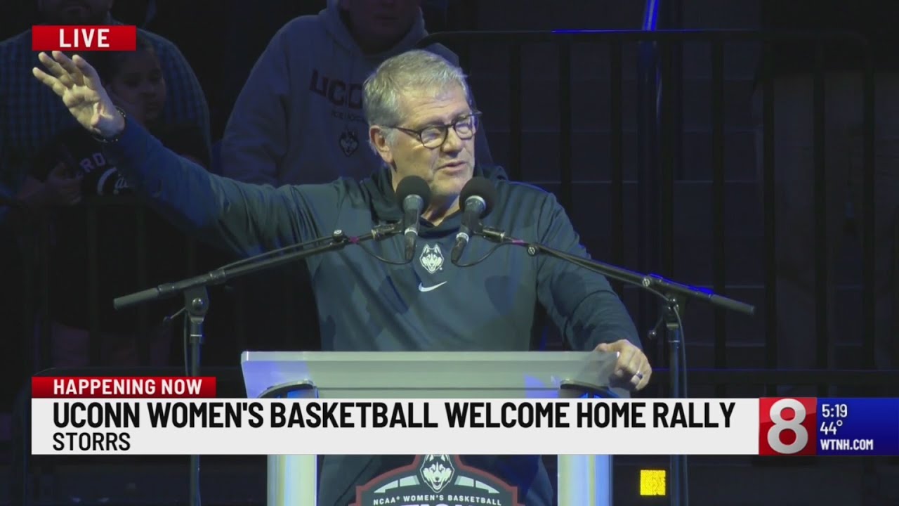 Women’s basketball national champion UConn Huskies return to Connecticut