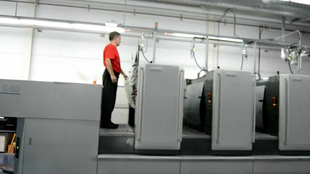 Komori LS 440 Year 2006   Plate Changing