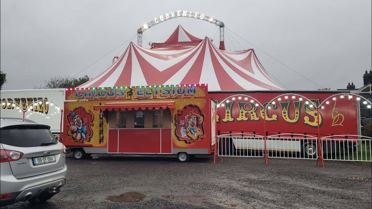 Сторінки життя в Ірландії. Circus Corvenieo. Ireland