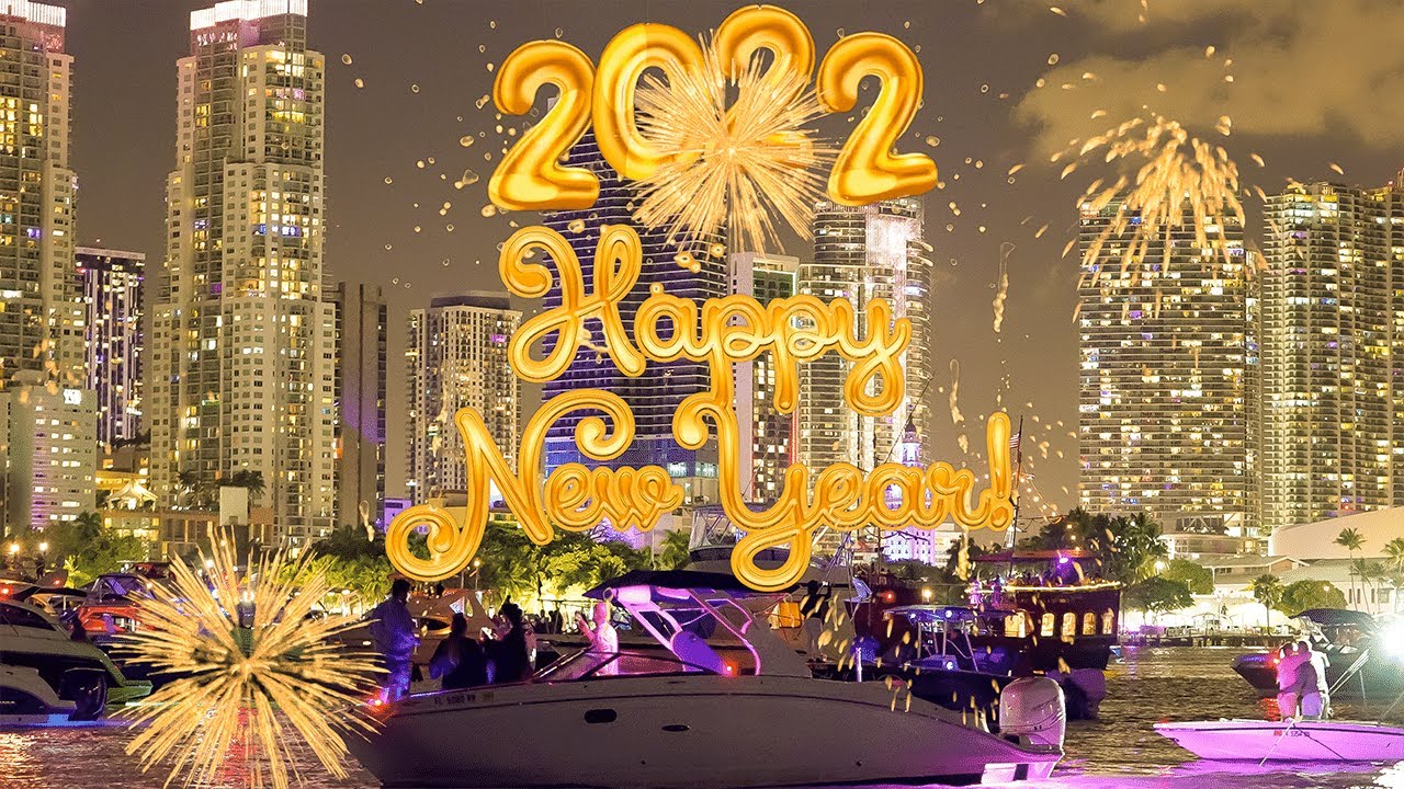 New Year's Eve 2022 Miami Fireworks | Downtown Miami | Droneviewhd ( Boats & Yachts )