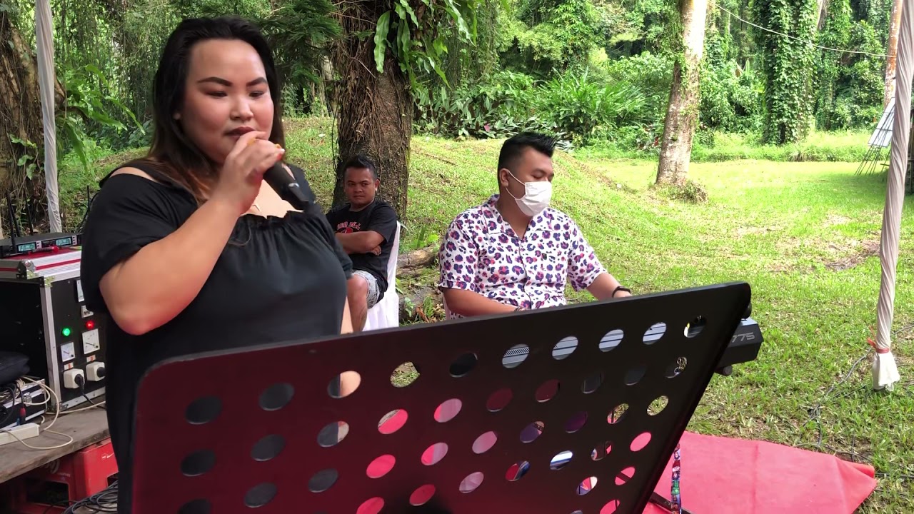 Because You Loved Me [Live Perform] By Windy Karwur || Player Bryan Kenang
