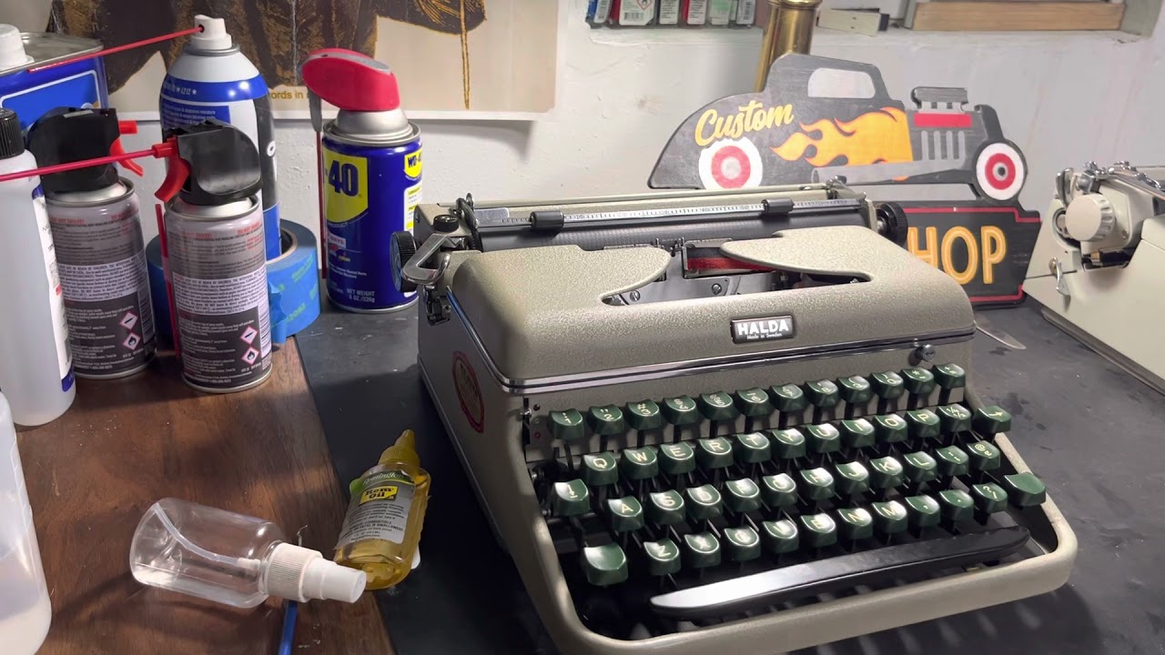 Halda vs Facit Typewriters: A Brother from Another Mother