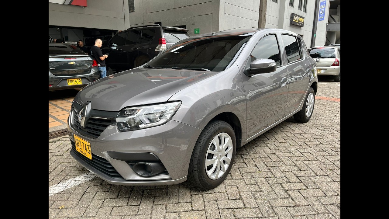 Renault Sandero Life, modelo 2022, motor 1.6 con 25.000 Km, mecánico 5 velocidades, único dueño 