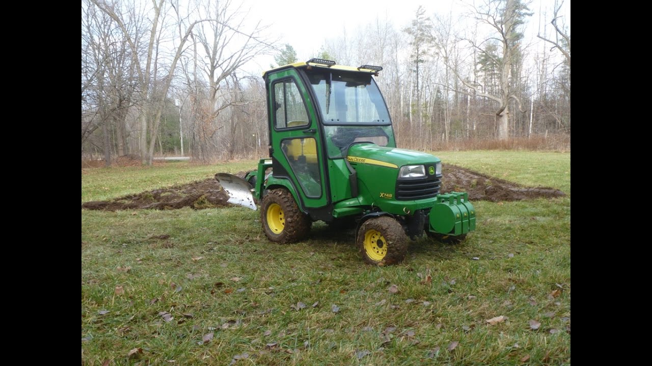 John Deere X748 - Making a Garden Plot - 20161127