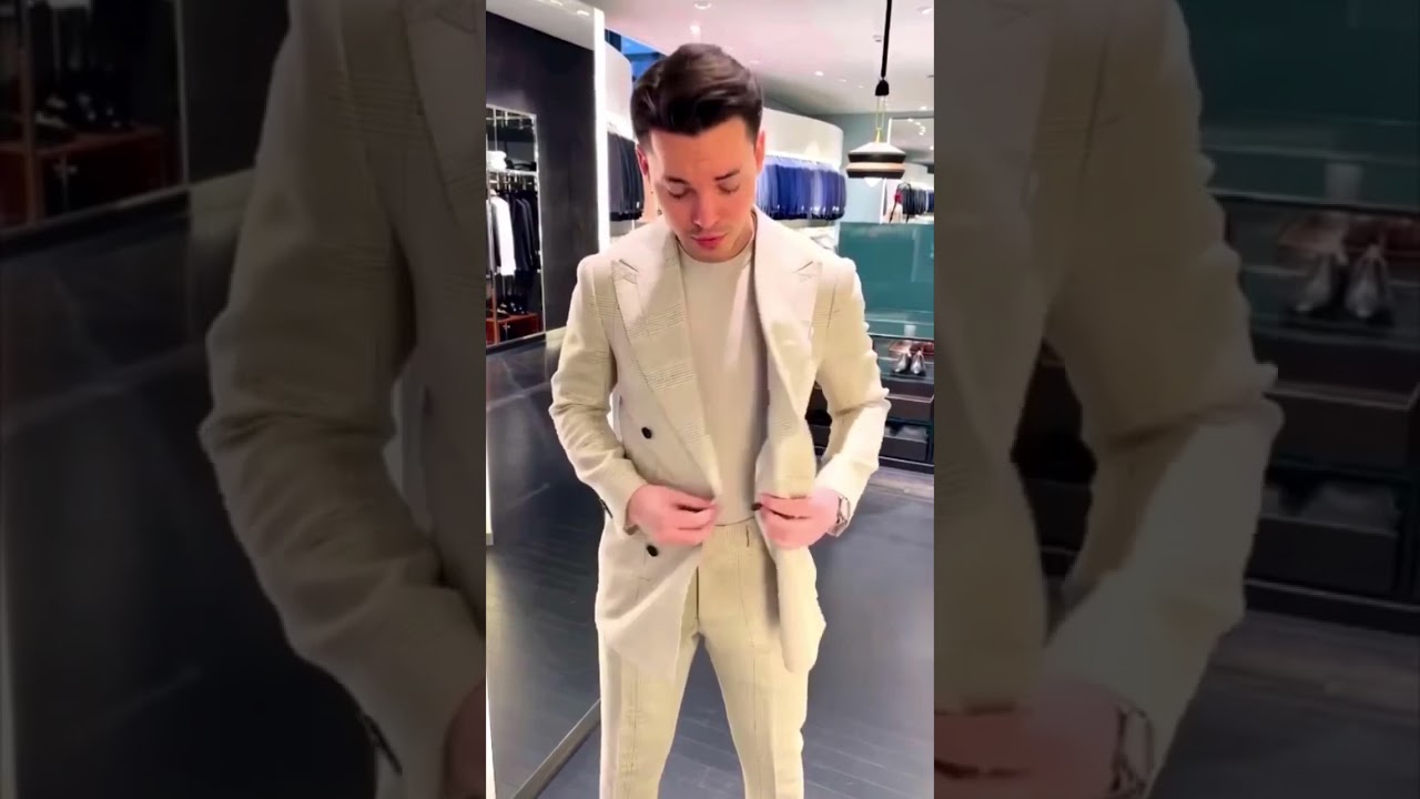 How To Wear A Double Breast Suit...Do you like to wear your jacket like this? Comment down below