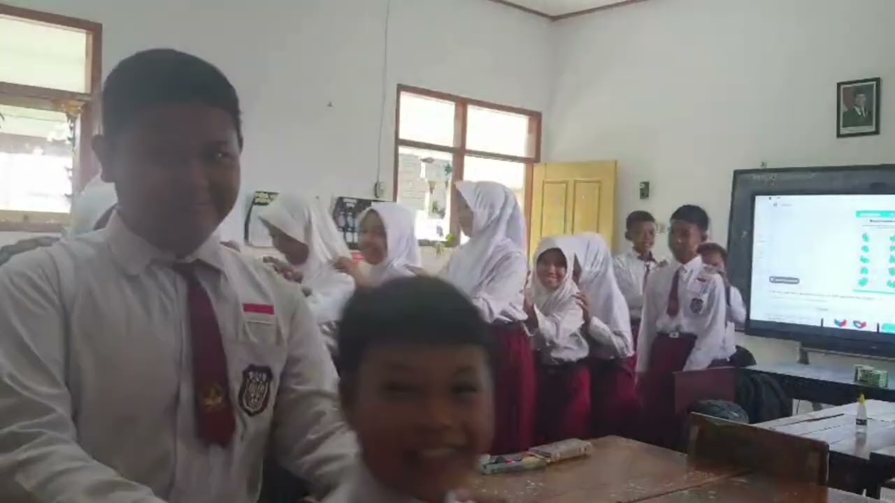 PENERAPAN DIGITALISASI PEMBELAJARAN DI KELAS VI