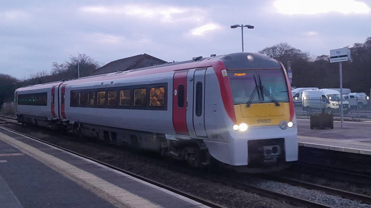 Ex TFW 175002 arrives into Par working 2P21 1552 Penzance to Plymouth