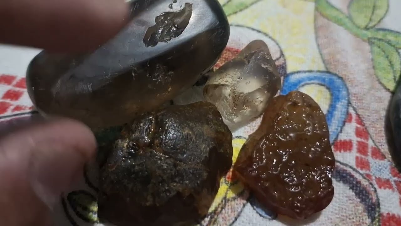 Saiba a diferença entre pedras translúcida e pedras opaca!