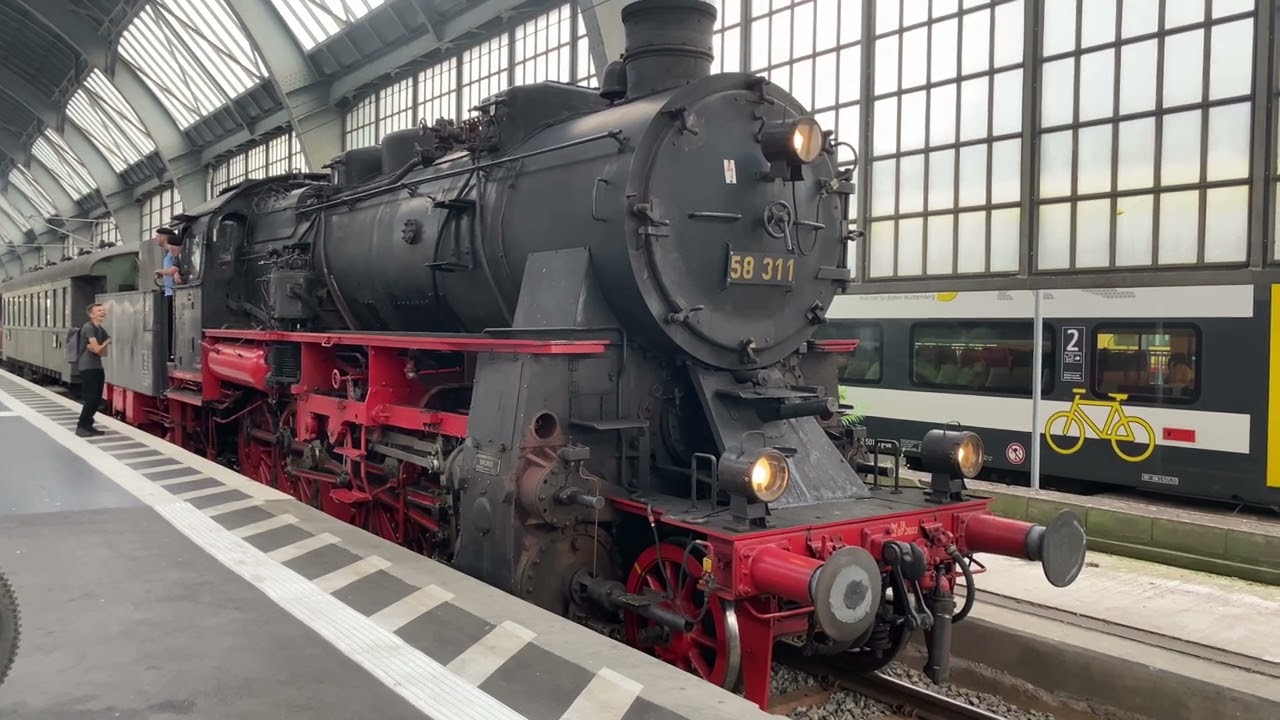 A Few Trains At: Karlsruhe