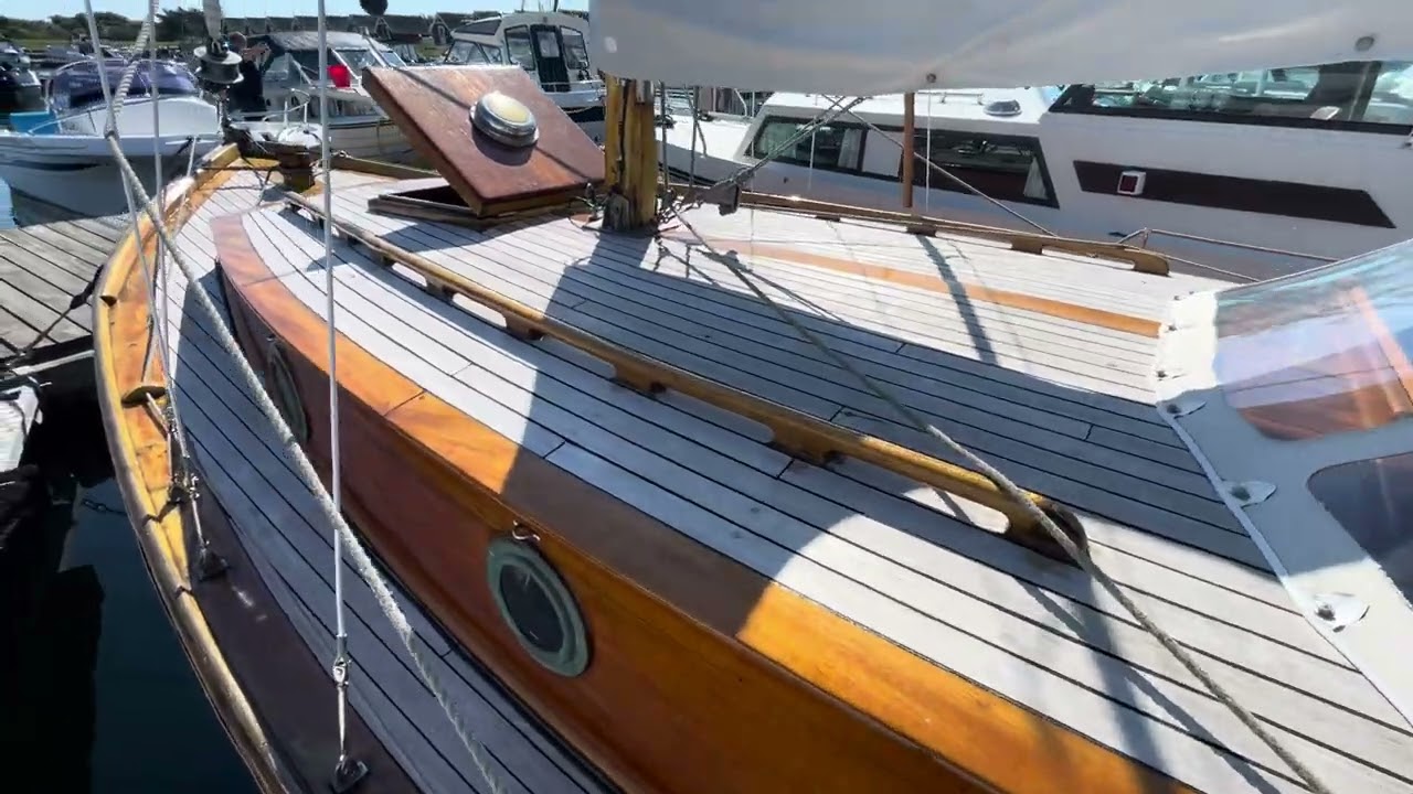 Motorsejler Tr&aelig; | Motor sailor for sale | Denmark | Scanboat