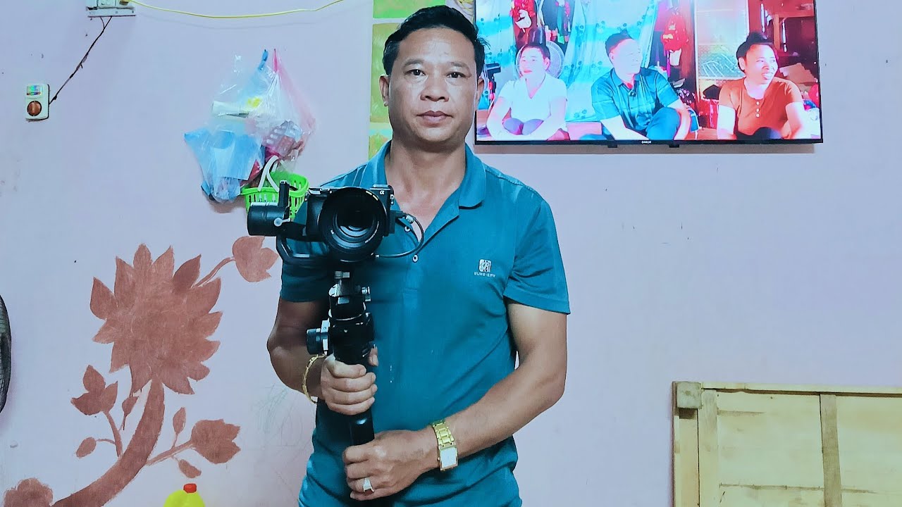 Quang ngoan TV quảng cáo máy quay cho con cùng nghe nhé 