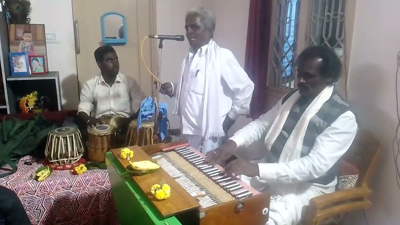ತಬಲ:ಅರುಣ್ ಕುಮಾರ್ ಎಸ್. ಹಾರ್ಮೋನಿಯಂ: ಶಿವರಾಮ್ T.v