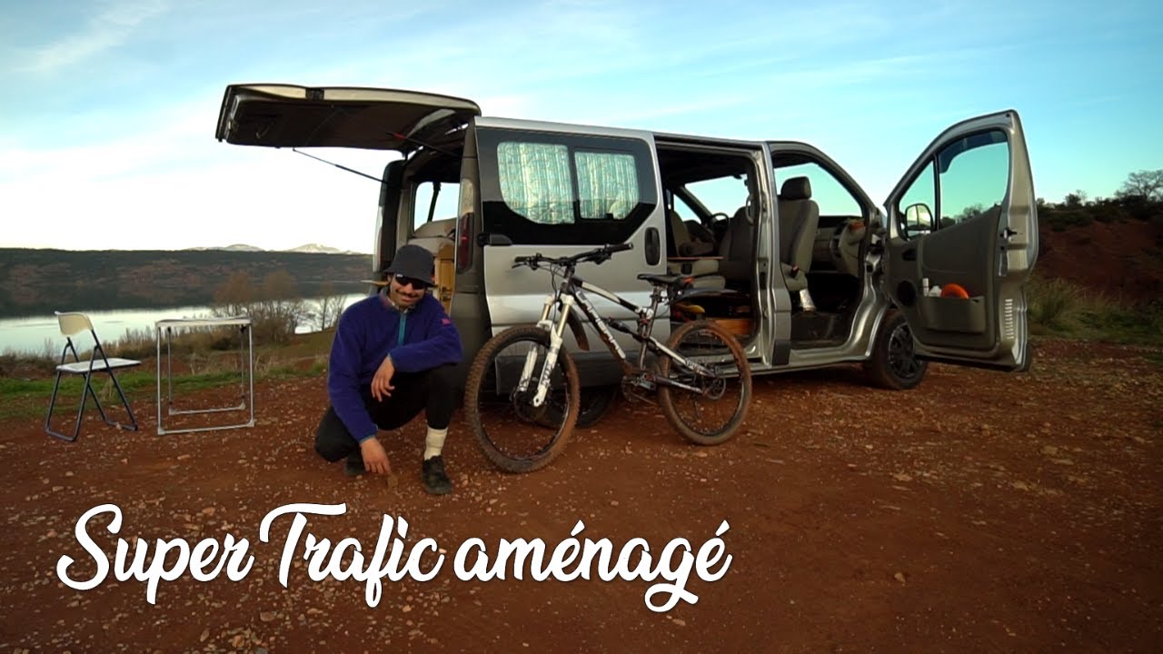 Le super Renault Trafic aménagé (2 couchages et 6 places)