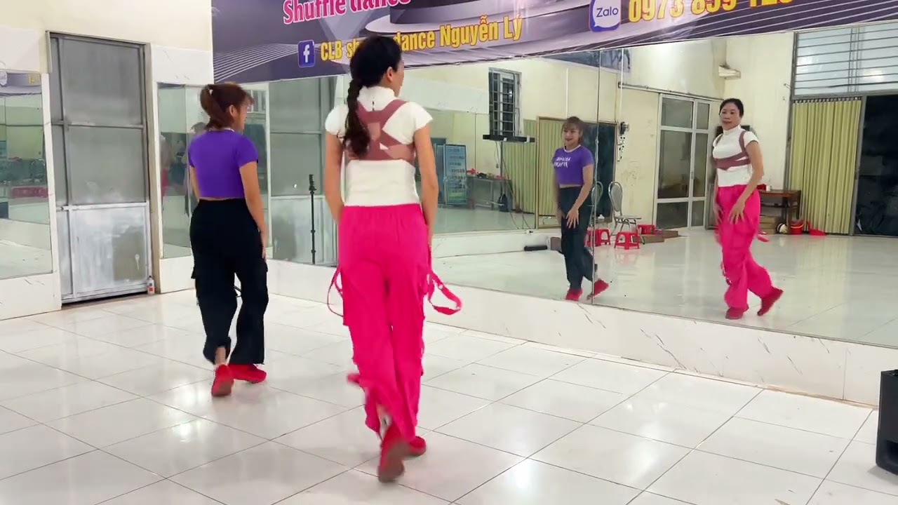 Nhảy mẫu cùng hướng chery chery cho các ce luyện tập. Học online zalo 0973859120