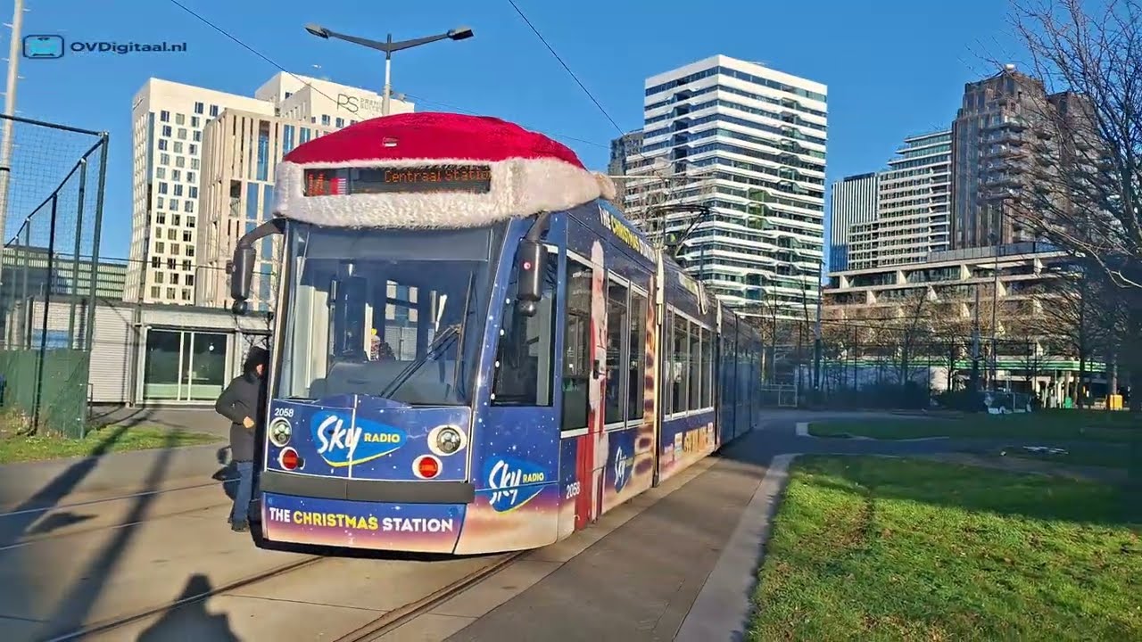 🎄🚋 Skyradio Kersttram GVB Combino 2058
