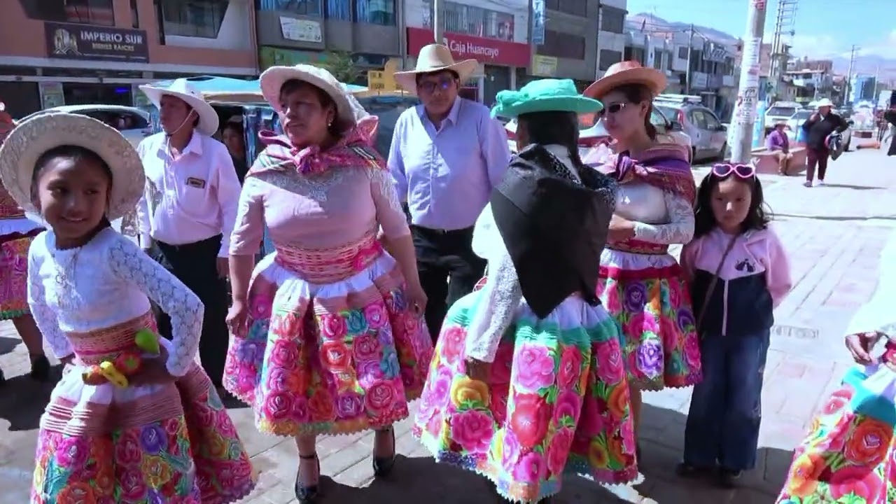 SANTIAGO FAMILIA POMA ROJAS COCHARCAS SAPALLANGA 2024